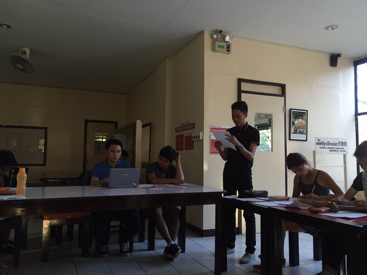 jjoossh_'s tweet image. CCS Vice Governor and CCS Representative Prinz Sadiasa lobbying his reso for his beloved college. #lastassembly