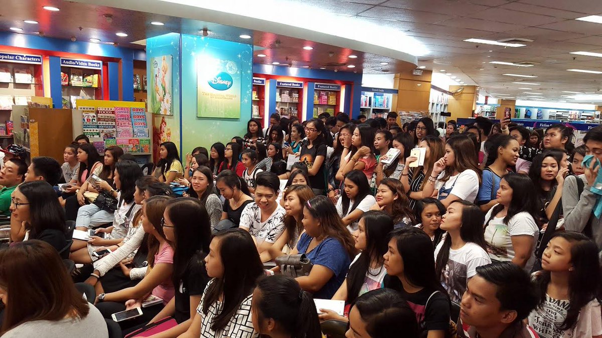 ABSCBN_Showbiz's tweet photo. LOOK: "Queen Elly" the author of "Vince and Kath" is now having a book launch in NBS, Trinoma. | via Rhys Buccat https://t.co/CyLGZyTTY2
