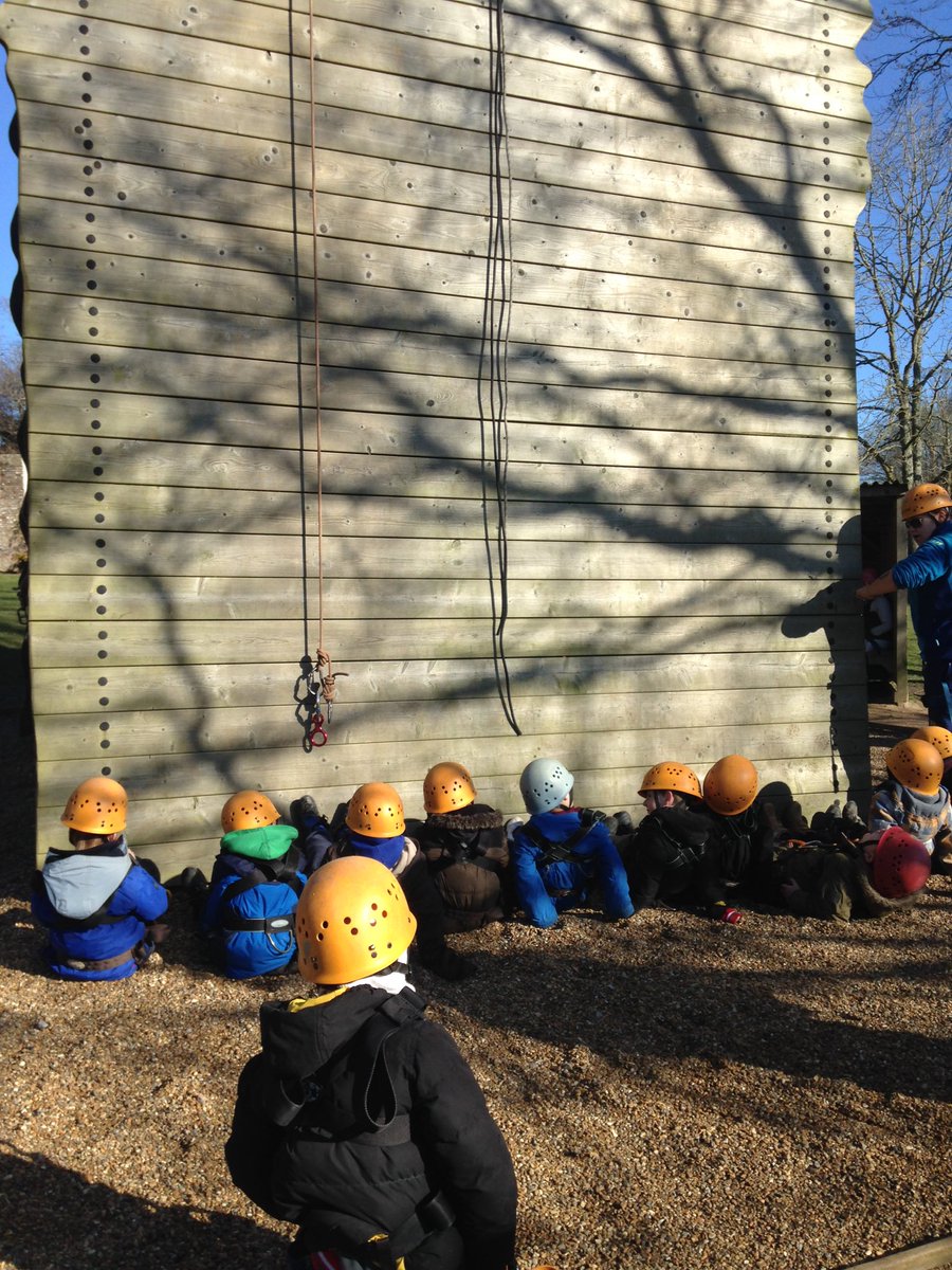 HastingsScouts's tweet photo. Getting ready to #Abseil - start at the bottom... #PGL #BeaversAre30 #iscout https://t.co/WDDDHN9XH3