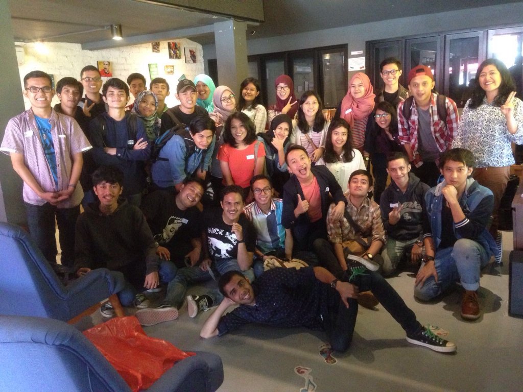 aalsurya's tweet photo. pertemuan pertama #KelasPenyiarIndonesia #Batch18 @kelaspenyiar_ID https://t.co/gX3p9o49QP