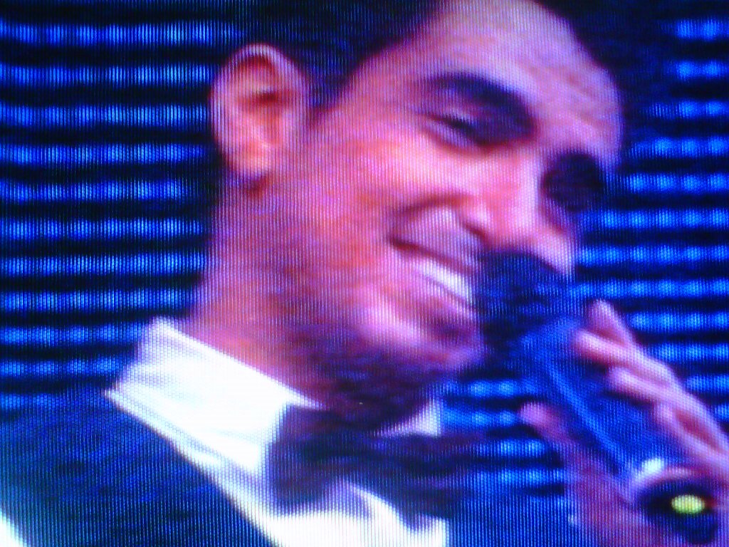 kalogabutajadeh's tweet photo. OMG your smile^^ I Love Humoodddd!! My mother liked the song Kun Anta @HumoodAlkhudher #HumoodDA3 https://t.co/mt9Ch8xRkx