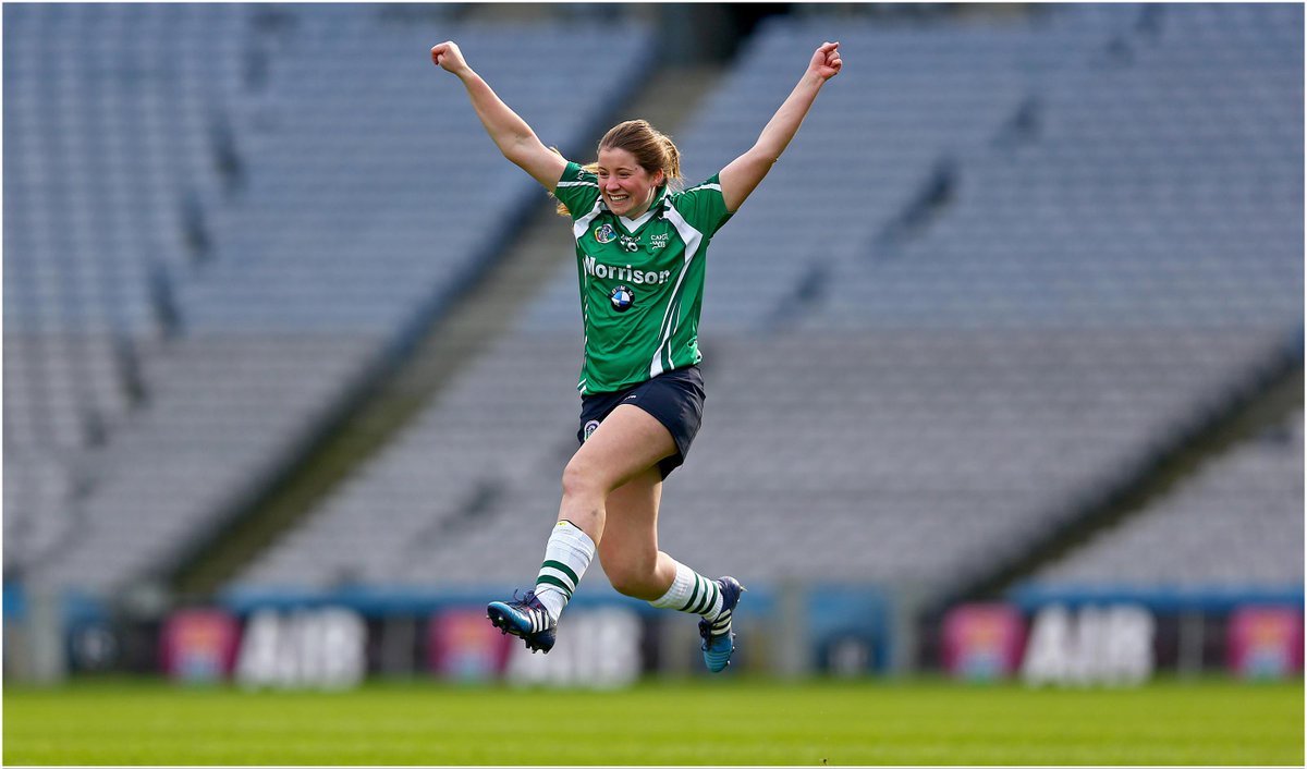 DonallFarmer's tweet image. oh the joy.. Kirsty Arbuckle of Cahir cerebrates at the final whistle @OfficialCamogie  @Inphosports @RTEsport
