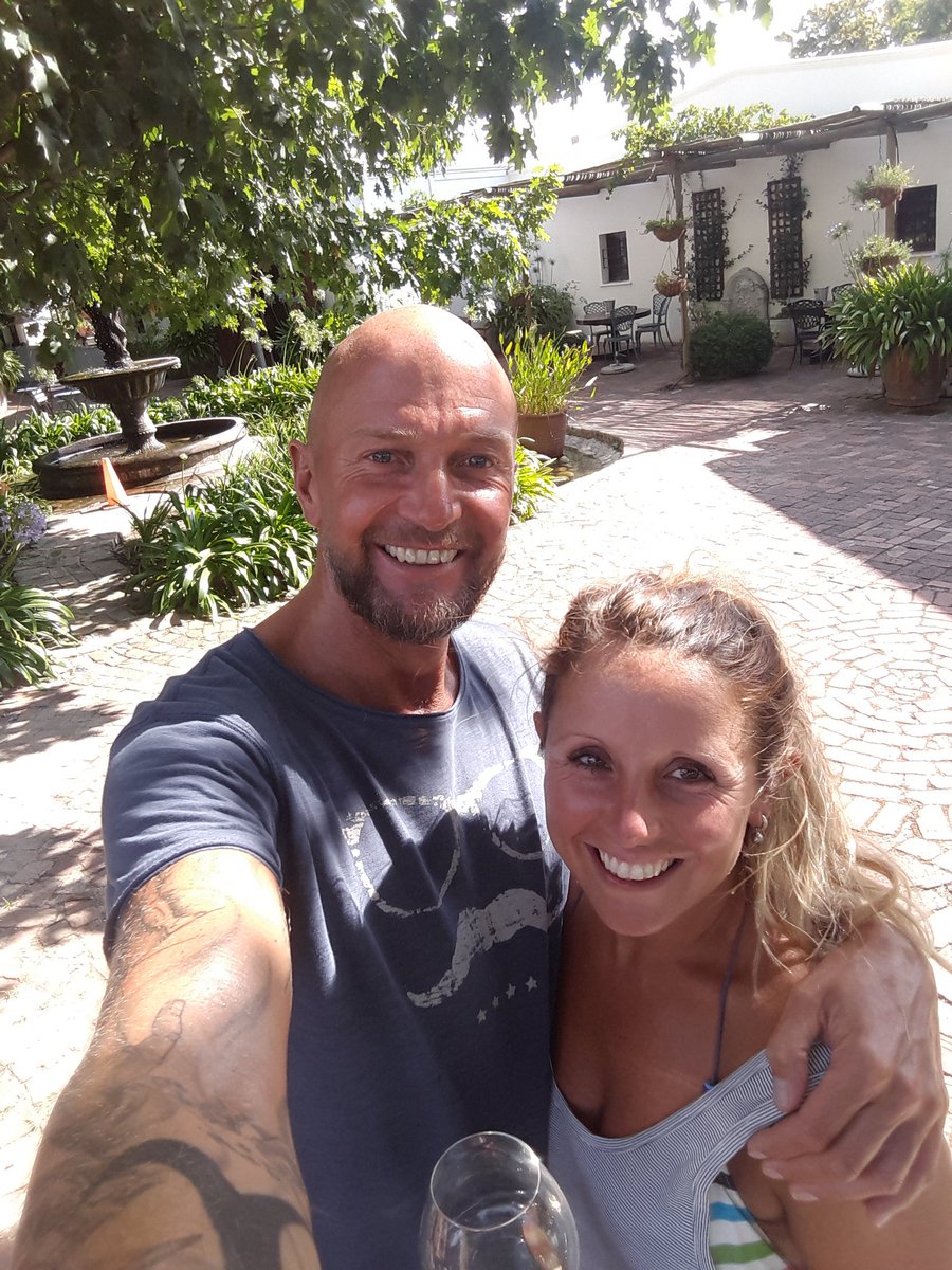 SteveButcher11's tweet photo. @moreson an awesome Sunday tasting! With @HelenMoon20
#RoseBubbles
#BeautifulWines
#Franschoek #LoveSouthAfrica https://t.co/n2PJRclJ8r