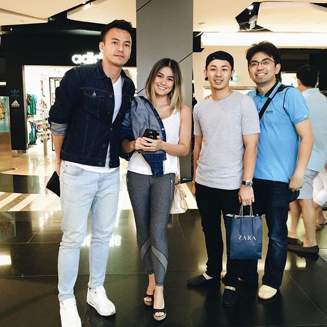 AGNEZMODAY's tweet photo. [INFO] Beberapa jam yang lalu, AGNEZ MO dan Saputra Wijaya berada di Plaza Indonesia, Jakarta. https://t.co/NDojualF22