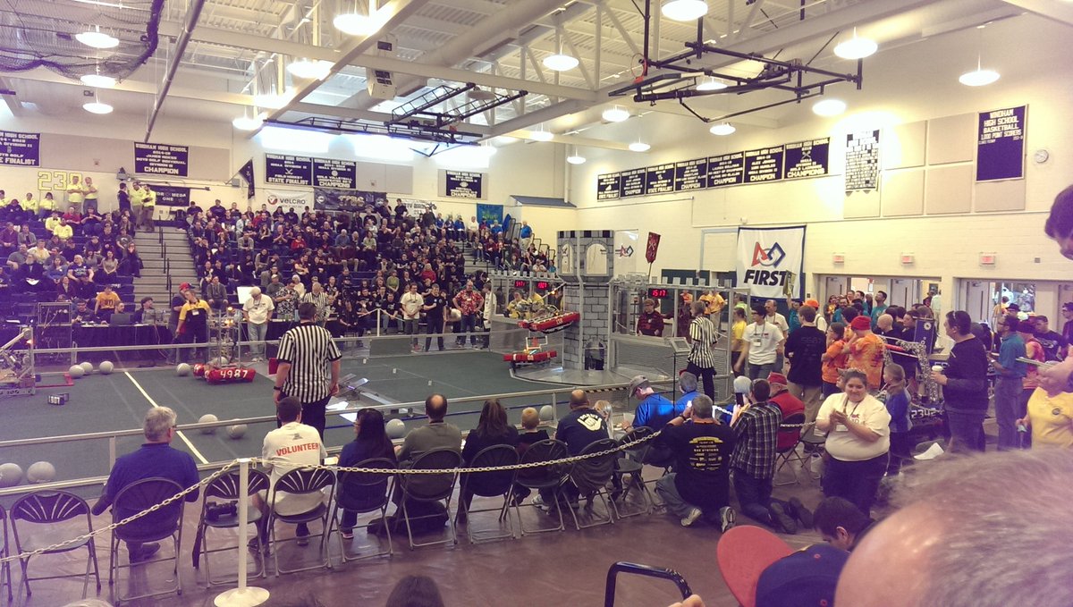 NHnerdgirl's tweet photo. @nhtechfest great climbing team 138 at #granite state frc tournament. https://t.co/vgAE2FhCcg