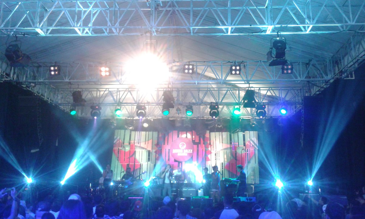 merchmaniacs's tweet image. Now on stage @GAC_music  at Java Jazz Coffee stage Promoted by @JavaFestPro  #JJF2016 #MMLivetweet #MMmedia