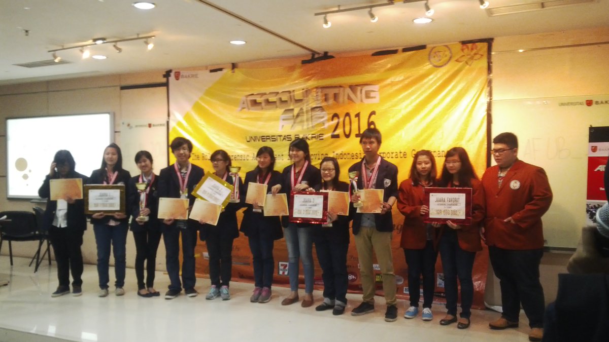 Selamat kepada semua pemenang Accounting Championship 2016.
#AFUB2016