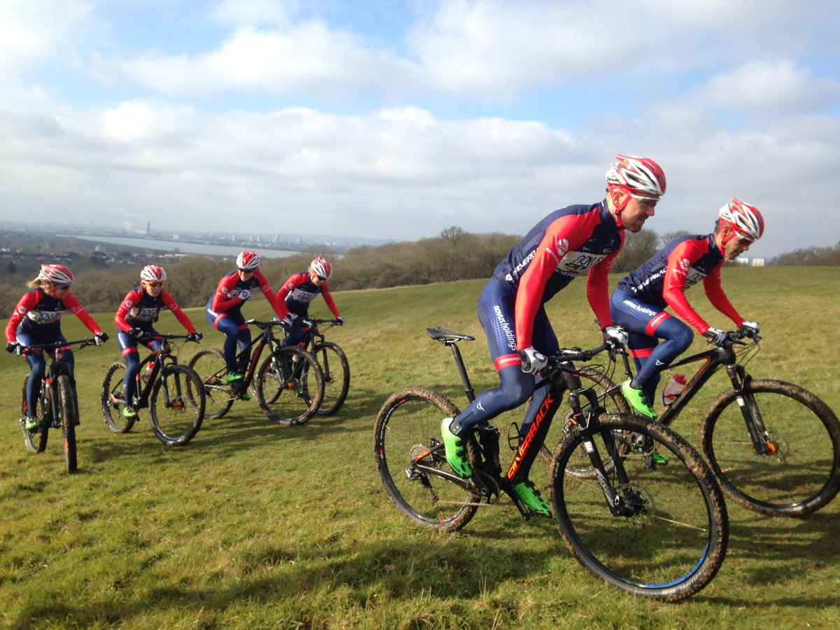 The sun is being kind to us today! Beautiful views of London 👌🏼 #weareOMX