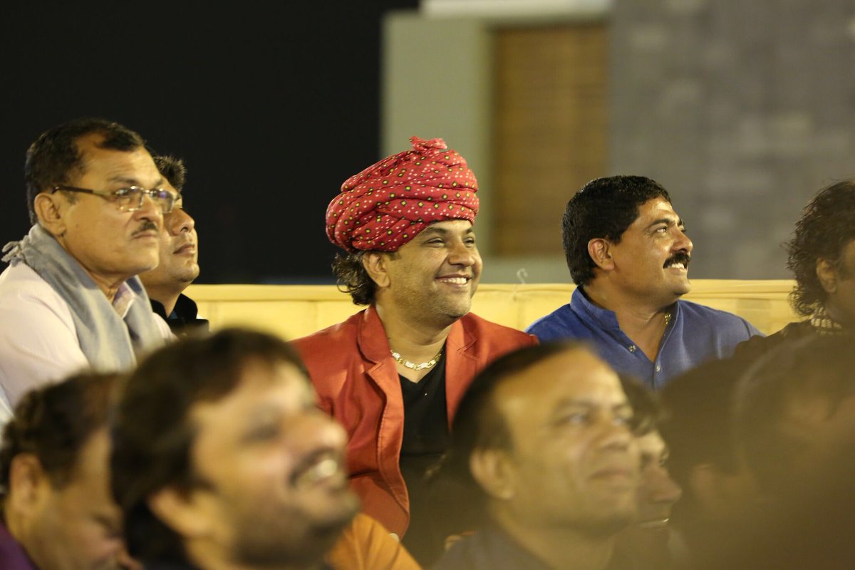KirtidanGadhvi's tweet photo. Happy moments. #throwback #kirtidangadhvi #swar #houseinauguration #kirtidangadhvibirthdaycelebration #osmanmir https://t.co/QdkXawAvgT