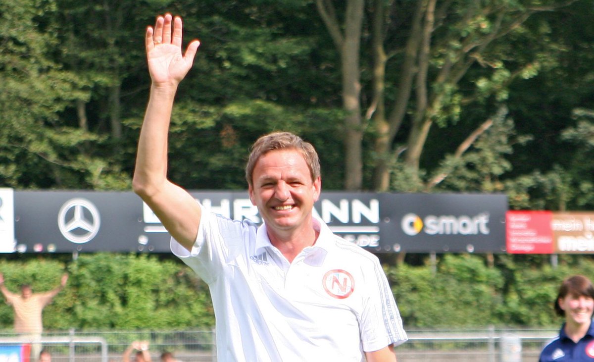 hbsportsconsult's tweet photo. Ex @f95 Profi #ThomasSeeliger schlägt mit seiner #EintrachtNorderstedt den @HSV GLÜCKWUNSCH #HSV #f95 #fortuna https://t.co/ImljfVt2iO