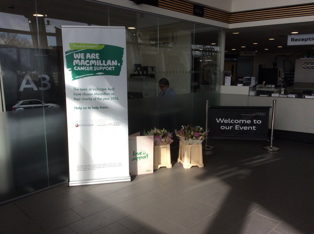 Mother's Day flowers for our event customers today. @MaccAudi <a href="/SimonA_V8/">Simon Ackers</a> <a href="/chriscarr2903/">Chris Carr</a>