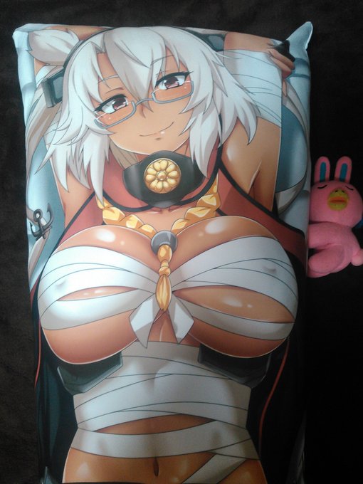 今日は、武蔵さんと一緒に寝んねする!
_( _-<-)_Zzzzzz ～♪ 