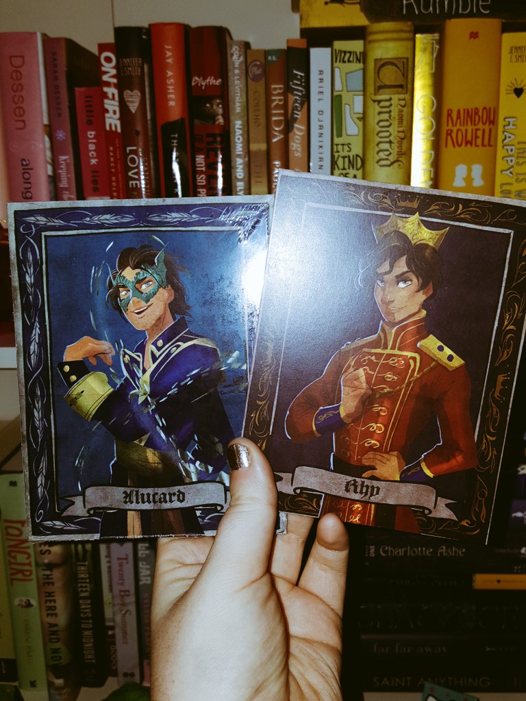 RT/Follow by 7pm EST 20/03 to win a full set of A GATHERING OF SHADOWS art cards + Rhy card. Intl; Blog rules apply!