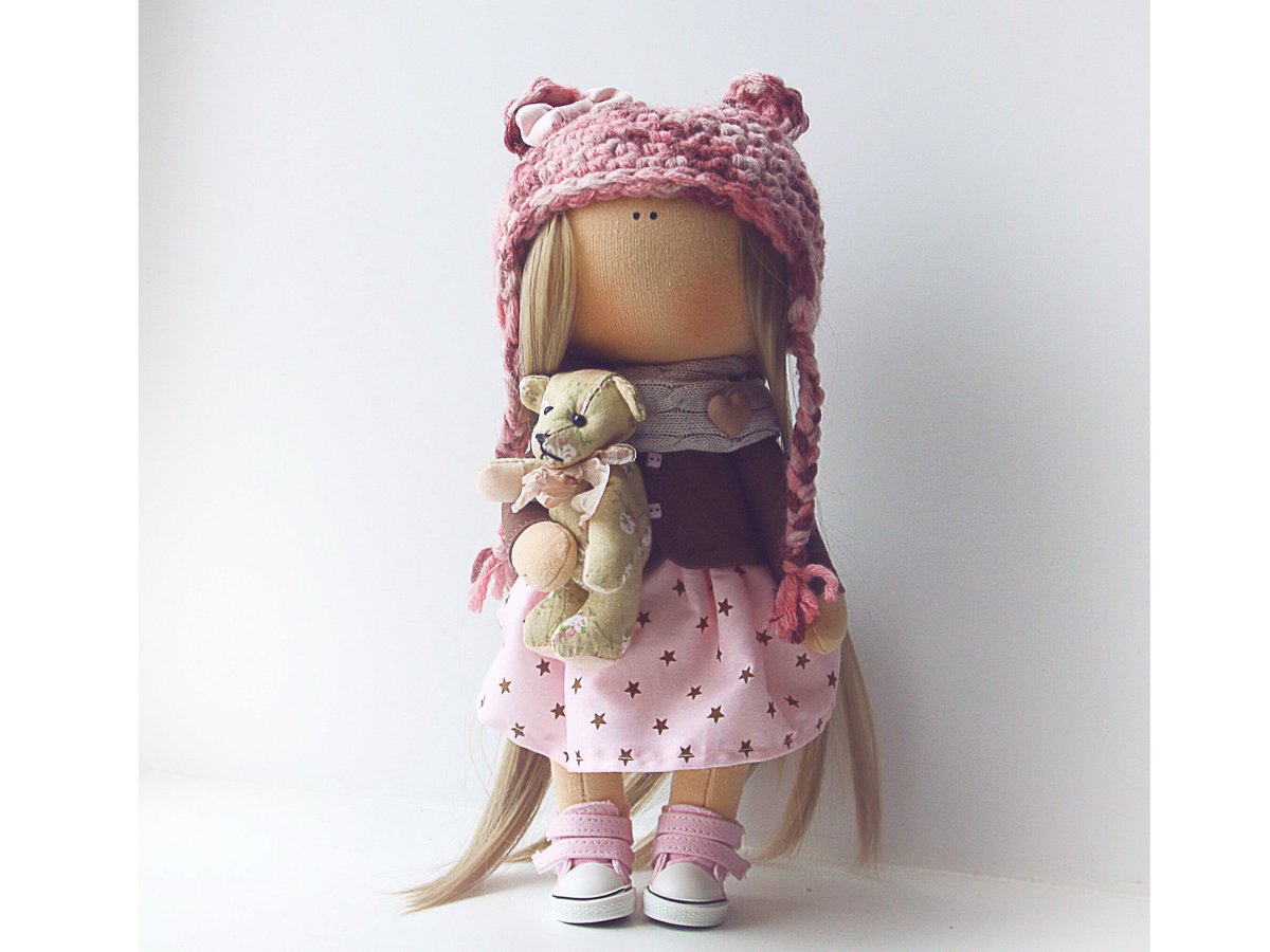 DecorDolls's tweet image. Fabric doll great for Nursery interior: etsy.com/listing/269688…