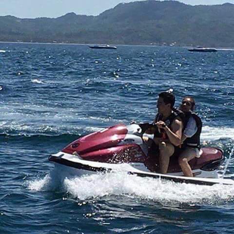 Yhanaleng's tweet photo. SH*T! MAHIHIMATAY NA TALAGA AKO DITO! WAAAAAAH! ANG SWEET TALAGA EH! 😍 #VoteMaineFPP #KCA https://t.co/qpWTnmc4b1