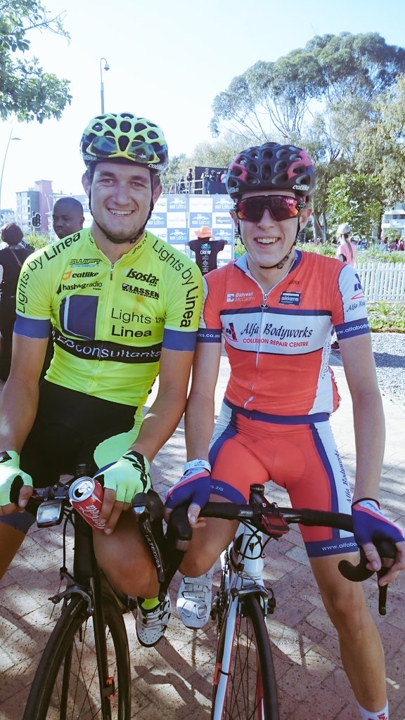 #CTCycleTour Two <a href="/LEADoutSA/">LEADout</a> coached Brothers together in the final sprint #ProudDad