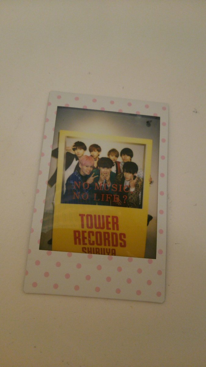 TOWER_Shibuya's tweet photo. livelivefulプレゼント第708弾！渋谷店ツイッターをフォロー&amp;RTで抽選で1名様にの超特急ポラロイドをプレゼント！〆切は3/11(金)の23時！当選はDMにてお知らせします！(くま) https://t.co/PWtbzJ9VoU