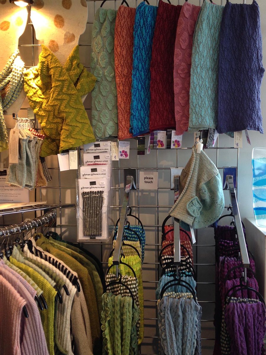 Just refreshed my stock <a href="/SurreyGuild/">SurreyGuildCraftsmen</a> Gallery with some of my deep texture soft knit scarves

ow.ly/Z7JBr