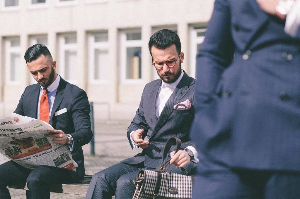 LondonMens_LCM's tweet image. #DOUBLEBREAST #red #work #fashionmen #menstyle #gentleman #dandy #Linus #hugoboss #Fossil #pittiuomo #fashion #tare…