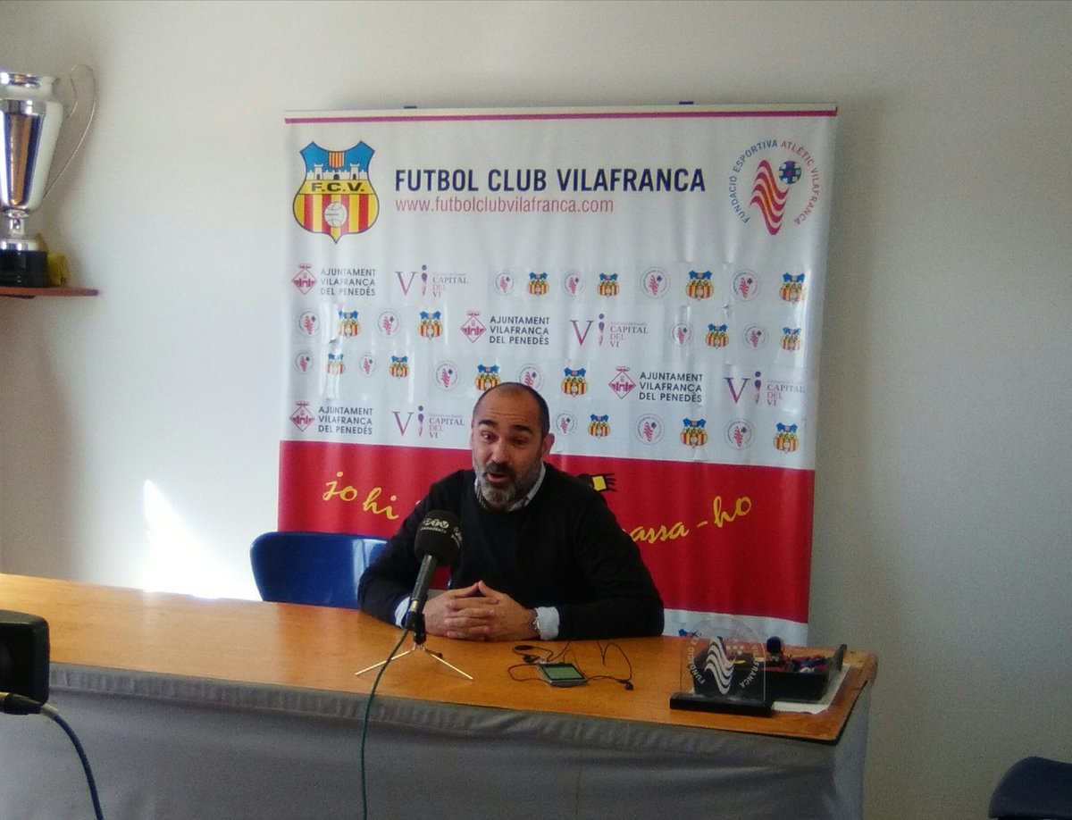 Roda de premsa <a href="/ivanbru7/">ivan moreno🚐</a> : "agrair no tant sols la feina dels jugadors, també el suport de l'afició" <a href="/VilafrancaAj/">Ajuntament de Vilafranca del Penedès</a>