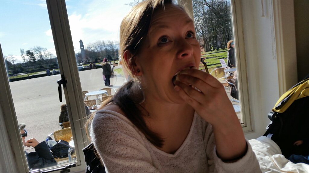 robadams1110's tweet photo. I bet you can't fit all that into your mouth @stephadams76.... #thatswhatsshesaid #mothersday https://t.co/tfRyh4e7rm