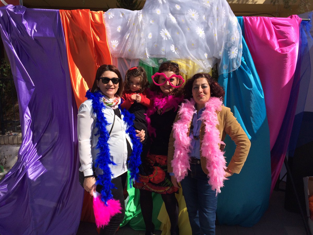braojc's tweet photo. De paseo por la plaza del comercio en #LasTorres en el stand de @PUBLIMEDIAEVENT https://t.co/ZBnkd6o99A