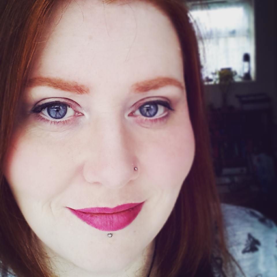 RavenHexx's tweet photo. Loving this #makeup look, just tried out the #beautyblender and OMG it's fabulous! https://t.co/qUCdi9Bps6 https://t.co/HLTKETo0x5