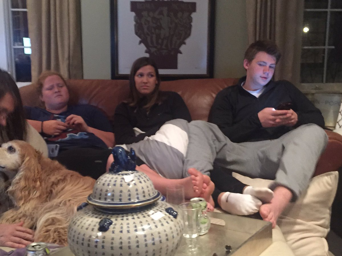 ohca69's tweet photo. Moron Convention in full swing.
#whatiq https://t.co/Xz38f0qbPE