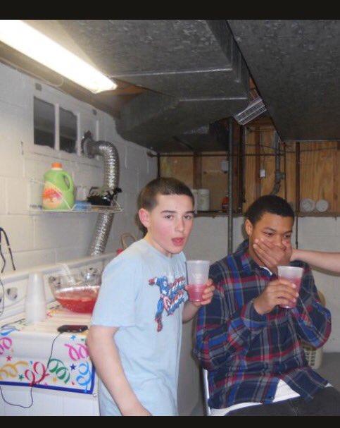 CHazee24's tweet photo. LMAOO IF @NateTaylor_NJ ever try to say I don't know him ..... This some real hitta shit #Timehop #LongLiveTman https://t.co/u9kAaPf3uB