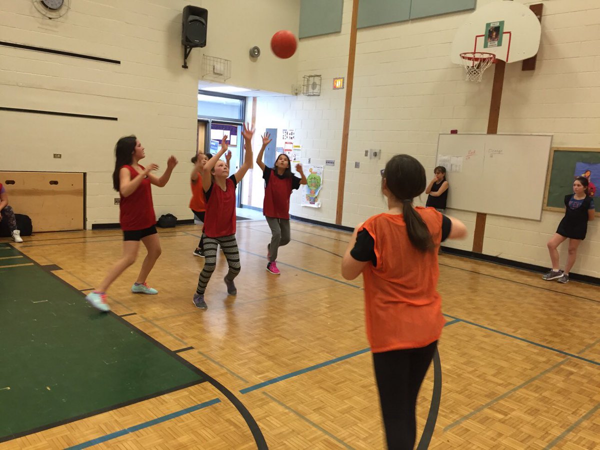 PJPSchoolKenora's tweet photo. Our Pope John Paul girls having a great game over at SMB. https://t.co/gm1GTJC4IO