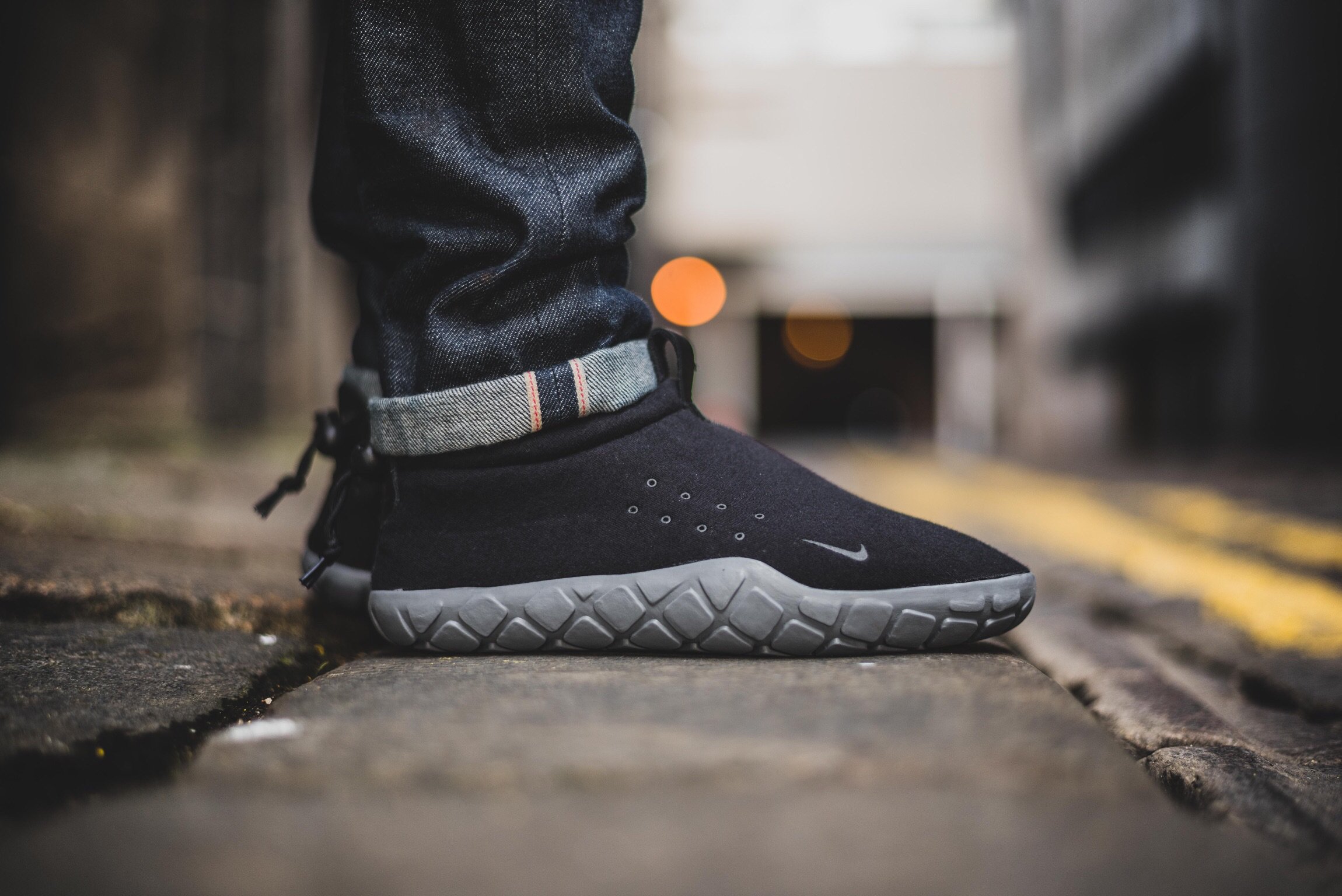 Nike air moc sales tech fleece