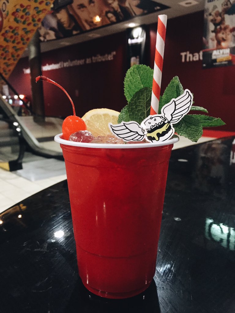 AlmostFamousGN's tweet photo. Almost Famous are at #MANIFF2016 @ManIFF2016 @amccinemas_UK &amp; We've got Apple Daddy Spritz #HappyMothersDay https://t.co/DhUtRfe4cc