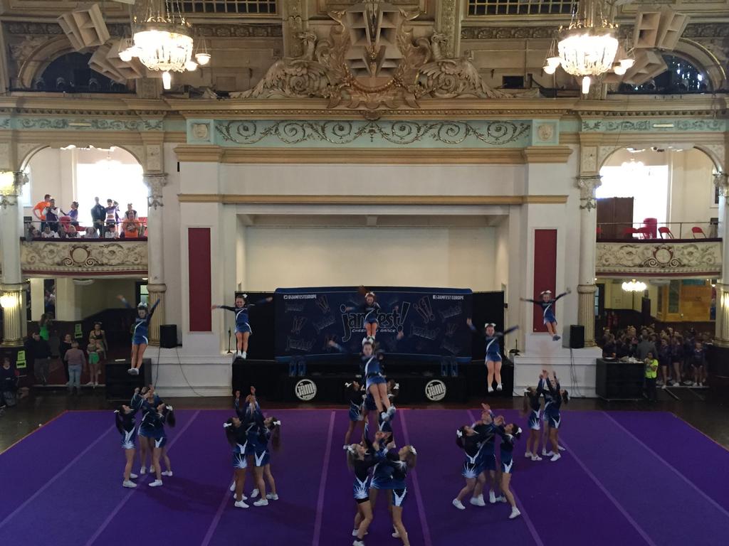 JAMfestEurope's tweet photo. Supreme Starlights comets are flying without wings! 💜 #jamfest #northernjam #level2 #cheer 👌 https://t.co/uMNZ1s2QbS