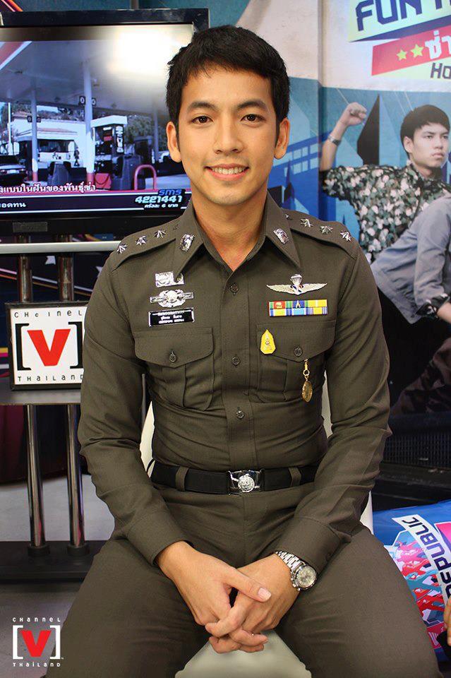 army4lover tweet picture