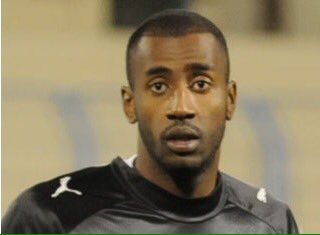 hamdan_alruqi's tweet photo. #الاهلي_الشباب
في عيني اليمنى من الورد بستان ، 
وفي عيني اليسرى عجاج السنينِ 😔😂 https://t.co/5hIzKg9Hyk