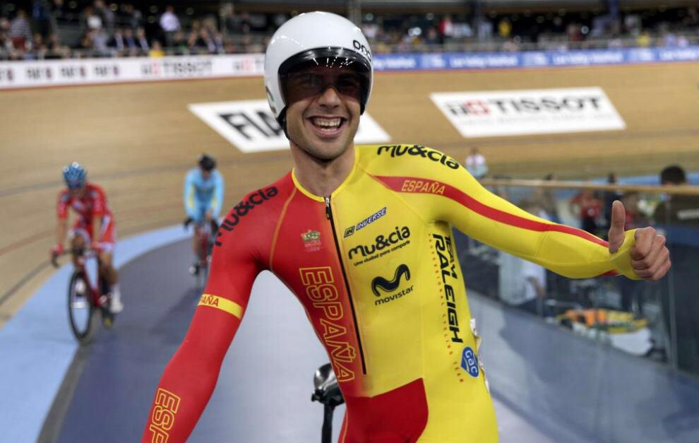 salvaaguilella's tweet photo. Gràcies als campions del ciclisme hui ha segut un gran dia d'alegries: @vicentvrm, @jaumeciclista @SebastianMoraV https://t.co/hIADA5SAiX