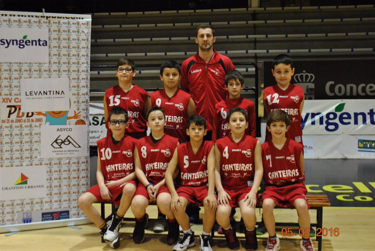 PBBbaloncesto's tweet photo. #ResultadosPBB #PreMiniBasketMasculinoLigaVigo
@CB_Tui (38-50) @PBBbaloncesto #BMPBB #RubenVigo https://t.co/Dnv220wd4x