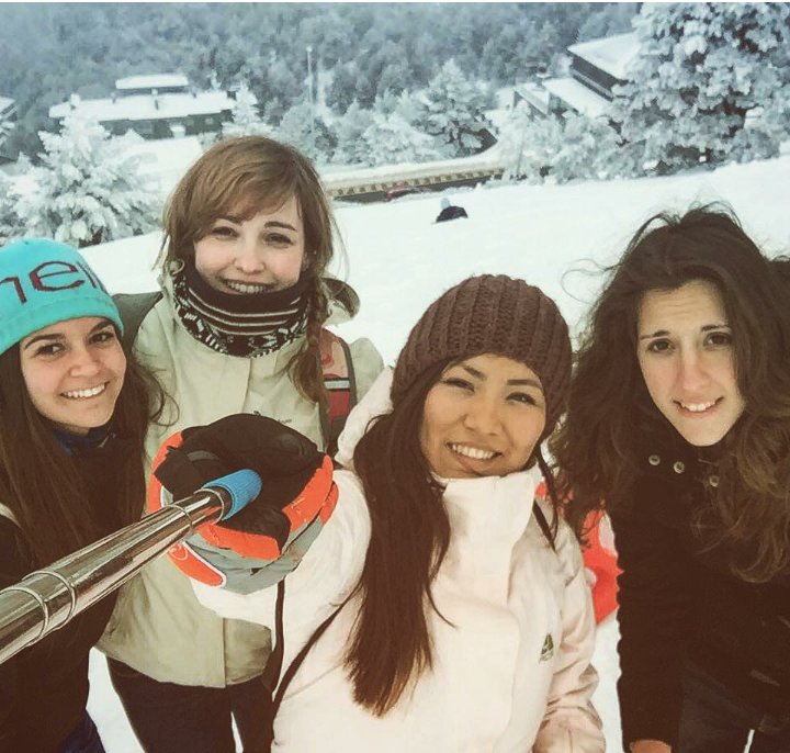 FatiRuizCruz's tweet photo. El cansancio ha merecido la pena.😃😀 #AmigasSalvanVidas #DiNoALaHipotermia https://t.co/3a4rTOrdyz