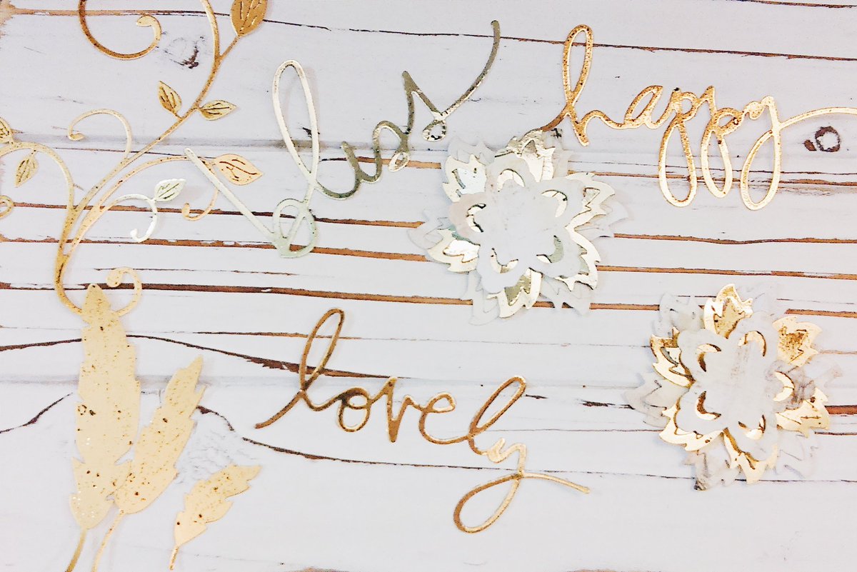 Scrapdaworld's tweet photo. Love how the foiling came out! @heidiswapp https://t.co/6VMx1BpuEy https://t.co/XPJQBcrjGK