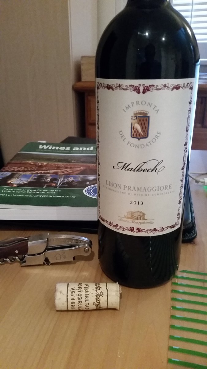 JulienHaie's tweet photo. Let's try something #unusual #malbech https://t.co/DJKYqrdx7c