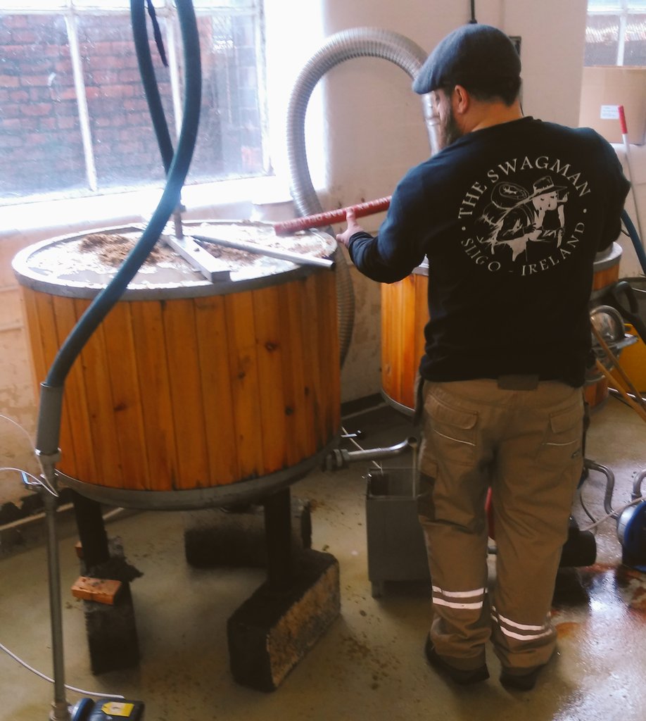 YellowBellyBeer's tweet photo. The Swag is strong in Belfast today #CollabLove #IrishBarrelCrew https://t.co/aDHMaHwGP8