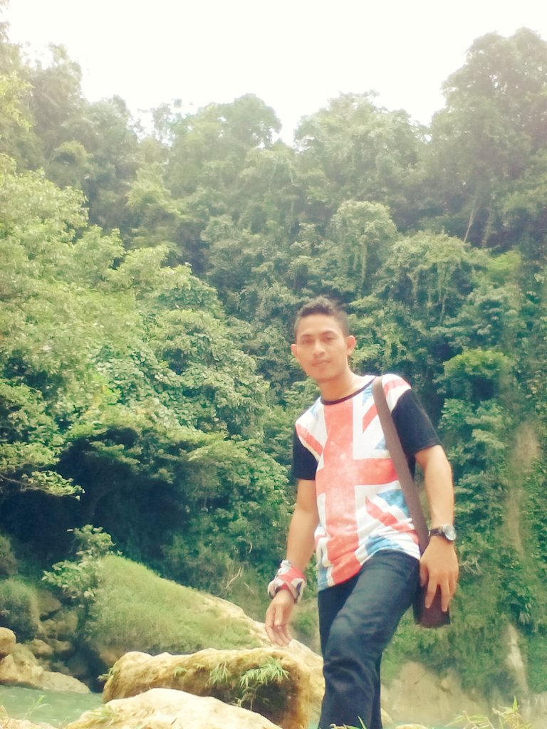 randysap72's tweet photo. Menyukai apa adanya biar dikata jelek gpp yg penting bukan editan haha .#malem kawan https://t.co/rckbjb3KQ9