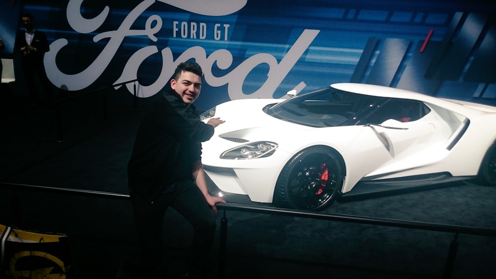 katz_sx's tweet photo. #Fordfoto https://t.co/OzgfMsvfds