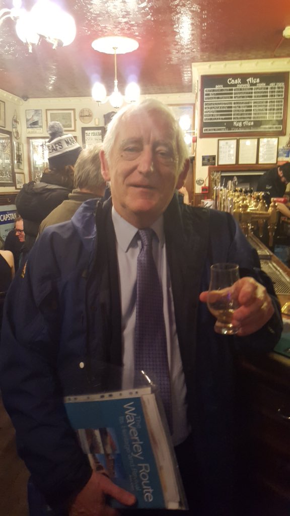 CragTweets's tweet photo. Ex @scotrail manager Chris Green in Bow Bar after The Regional Railways Story talk on Thursday. Many thanks Chris. https://t.co/OhgODgZ5Ge