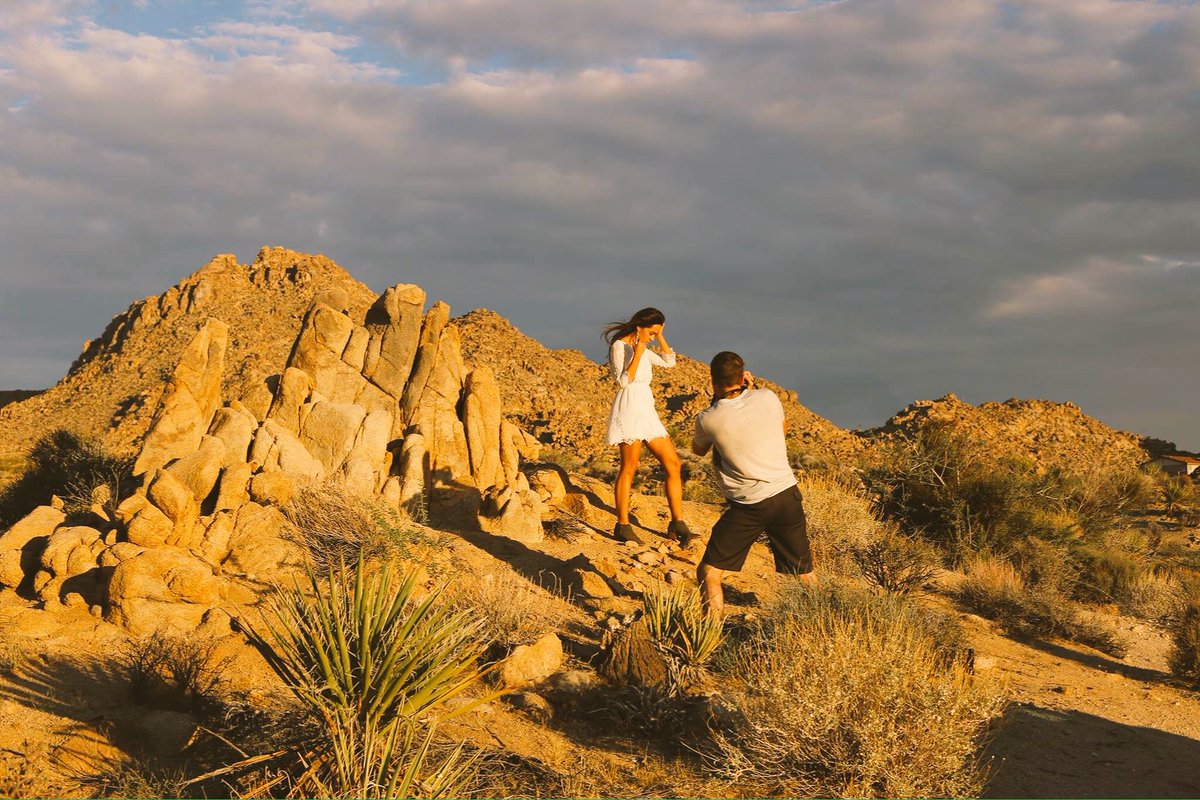 AlucikDesign's tweet photo. #behindthescenes peek at an #Alucik #photoshoot in #JoshuaTree https://t.co/bzf1EJdG5t