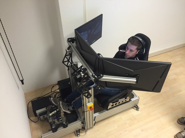 Matrezka's tweet image. Wow ! :) @RFrijns ! Go Go.... @FollowAndretti