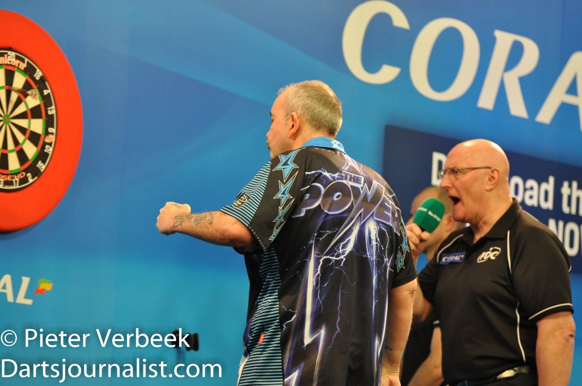 PVDarts180's tweet photo. RETWEET if you think Phil Taylor will win the 2016 UK Open! #UKOpen16 #CoralUKOpen https://t.co/28ePqS21nI