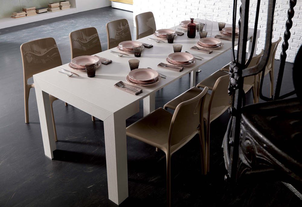 Furl_Home's tweet image. Unexpected guests for dinner? That’s no trouble with an extending table: bit.ly/20E2H6O #diningtable