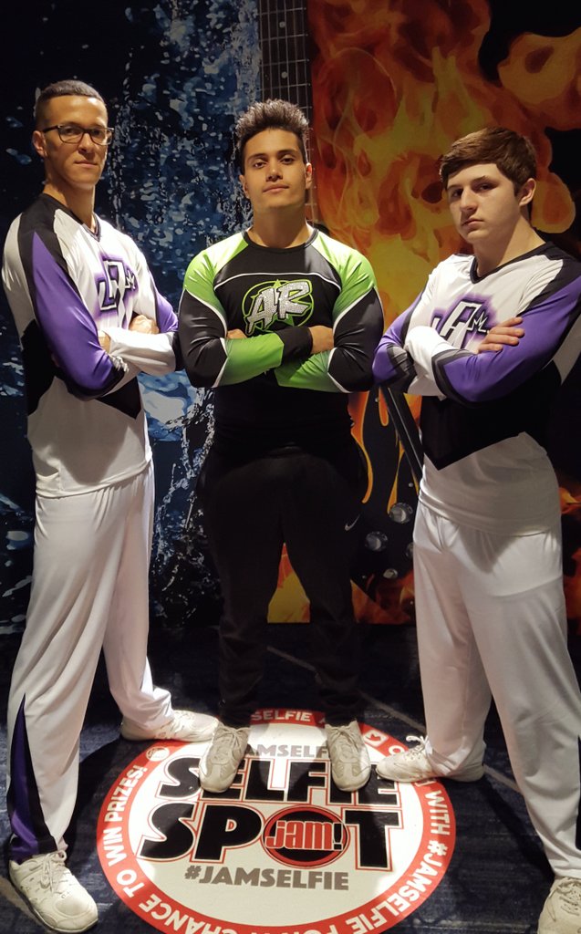 TheMattDeJesus's tweet photo. Day 2 here we come 💜💚💙 #glcc #glccnationals #GLCCshowdown #UA #AR #jamselfie https://t.co/KWyk6XxFd8