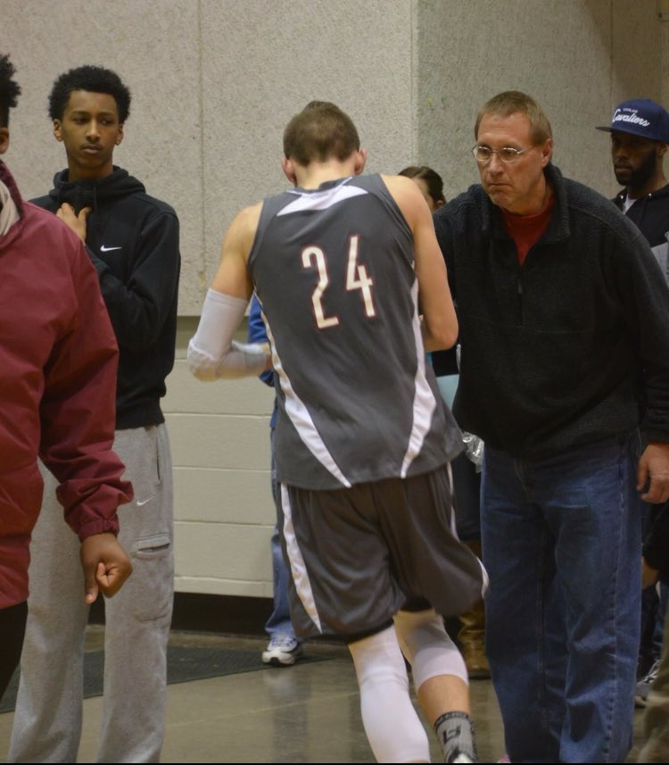 kylejguy's tweet photo. I ran off the floor for the last time in my HS career.. In 49 states, it's just basketball #Indiana🏀 #ThankYou🙏🏼 https://t.co/Fgy3GszZD6